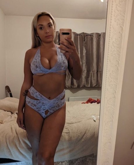 admire amii free star photo