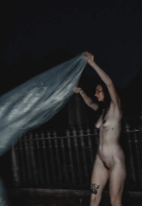 thisominouslife star top photos