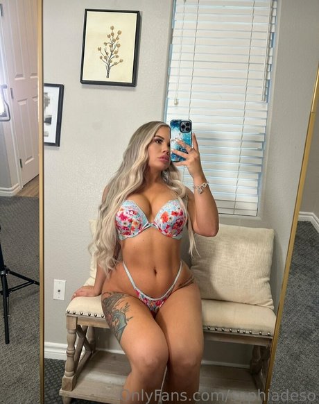 Sophia Turner Deso Nudes pretty pornstar pic