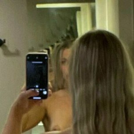 belittleee beautiful pornstar photos