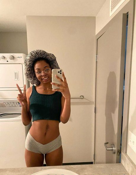 cynslimxfree nudes pornstar pic