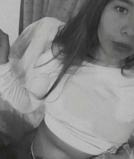 dulcebombom2 perfect pornstar pictures