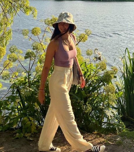 Eva Lys nice pornstar pic