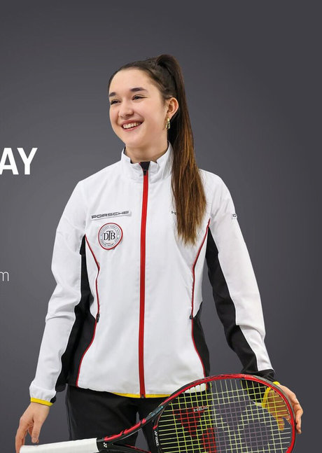 Eva Lys pornstar img