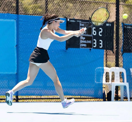 Eva Lys star art pictures