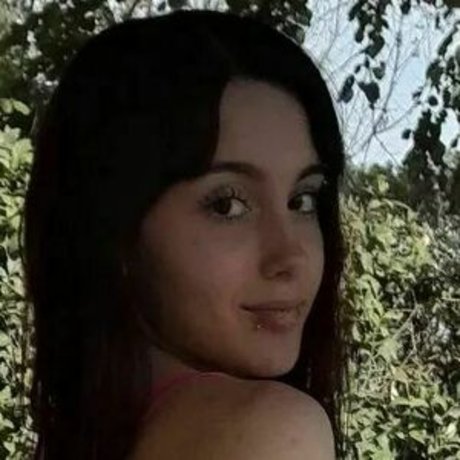 Diane Saletti model hot image