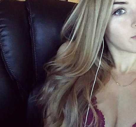 emilycc sexy star gallery