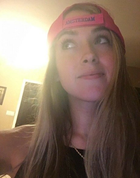 emilycc art model photos