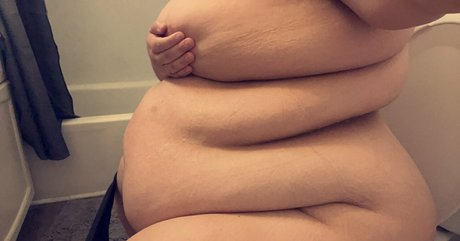 the big bambina naked model image