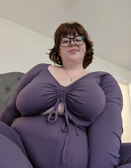 belthaneb pornstar sexy photo