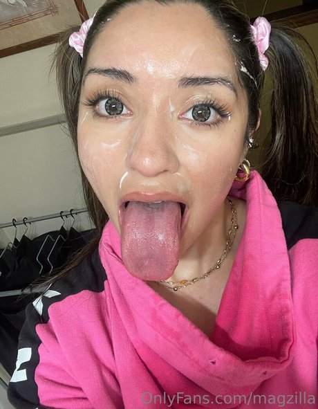 Magzilla Magzillac nudes model images
