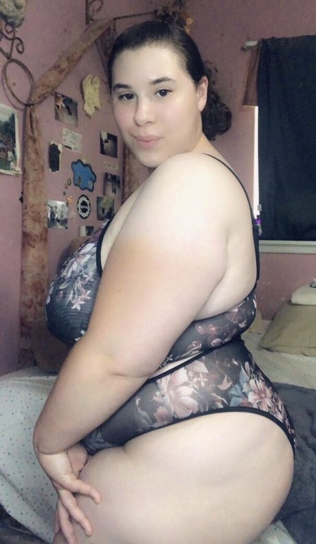 kittyangelfree erotic actress pic