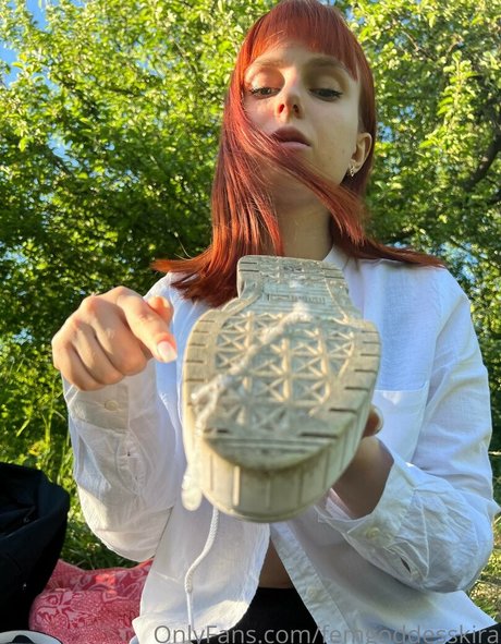 Goddess Kira pornstar top img