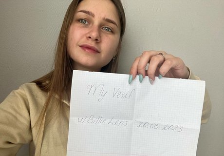 Billie Lens pornstar pretty photos