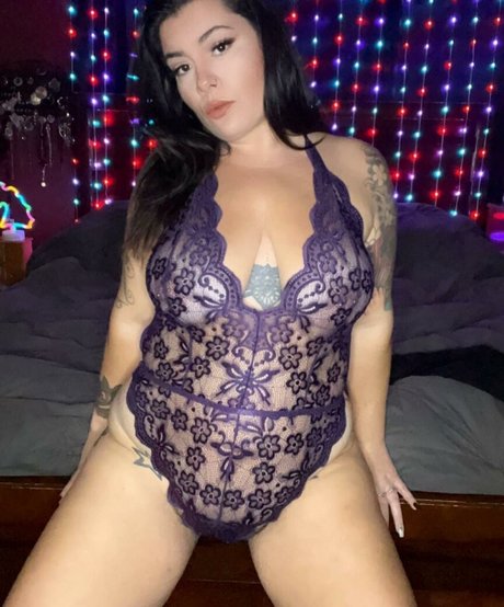 Cuntsuela nude model galleries