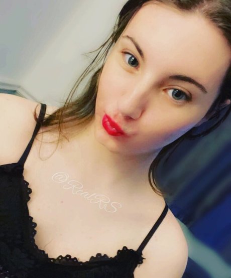 RealRS star pornographic pics