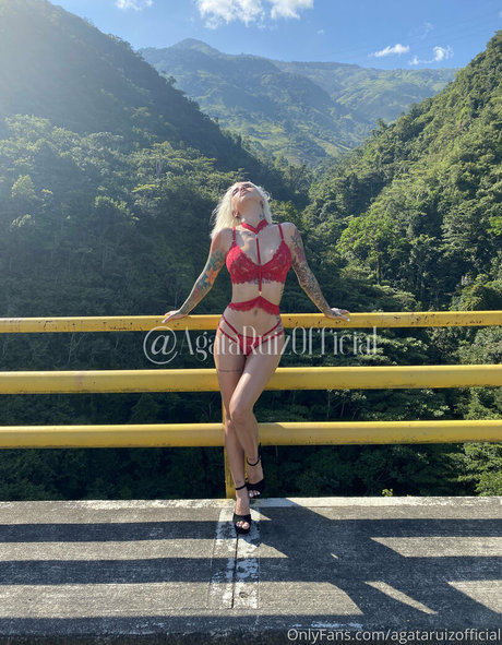 agataruizofficial model pics