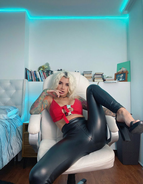 agataruizofficial pornographic model photos