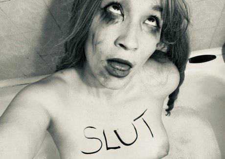 daphnebubblefree porn model gallery