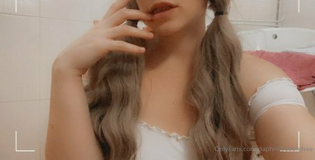 daphnebubblefree model beautiful pics