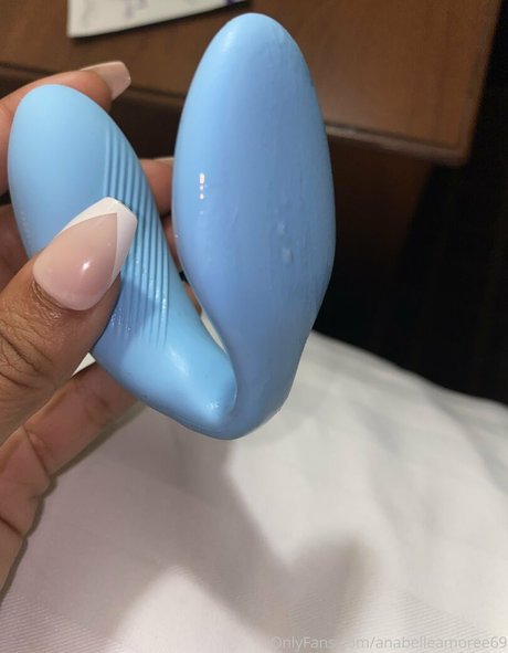 anabelleamoree69 art actress galleries