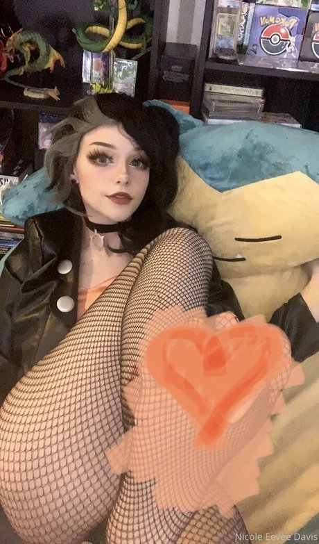 eeveedavis adult actress archive