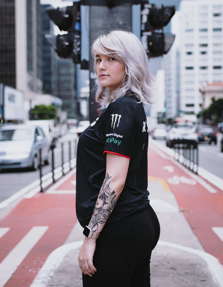 Riyuuka hot actress image