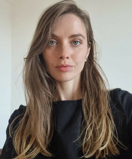 Juliet Searle nice model gallery