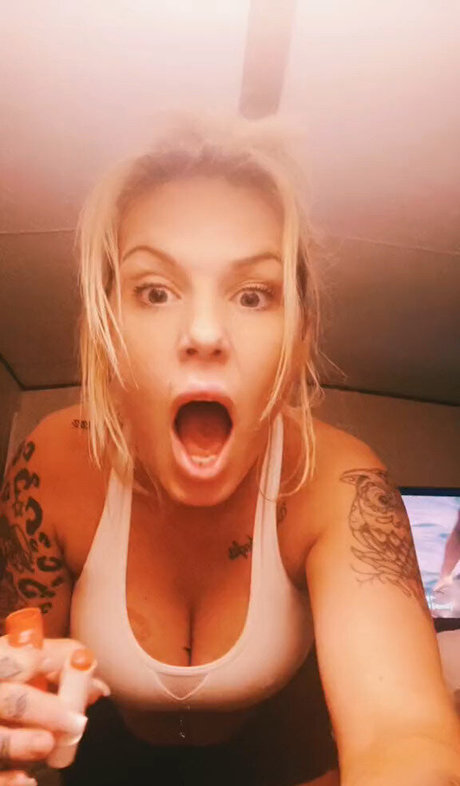 Ashton Sidney high quality pornstar pictures