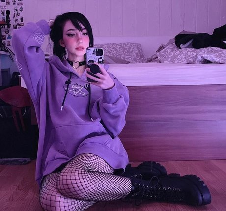 Nananightray top pornstar picture