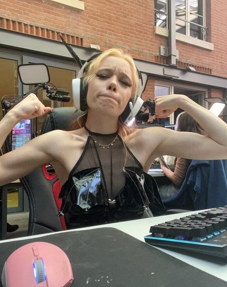 Seckooh exclusive actress pics