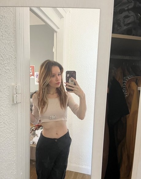 Seckooh art actress gallery