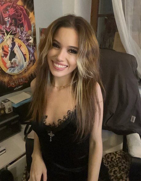 Seckooh nude actress picture