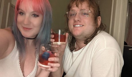 Natalie Minx hot actress pics