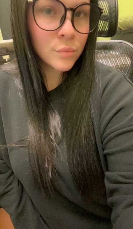 britbrat sexy model photo