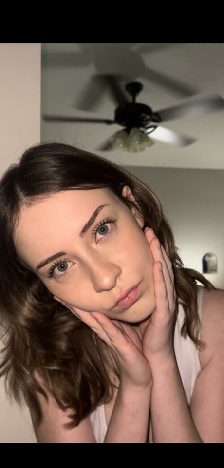 Kelsey Grzybowski pornstar naked images