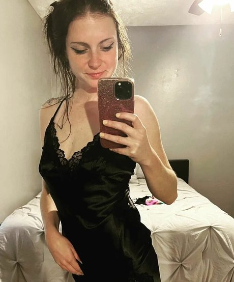 MudslinginTrainwreckVIP art actress images