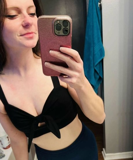 MudslinginTrainwreckVIP sex star photos