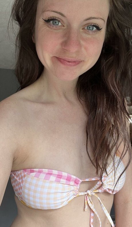 MudslinginTrainwreckVIP free actress image