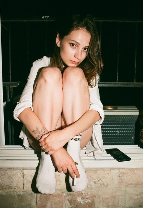 Nastya Pavonskaya model hd photo