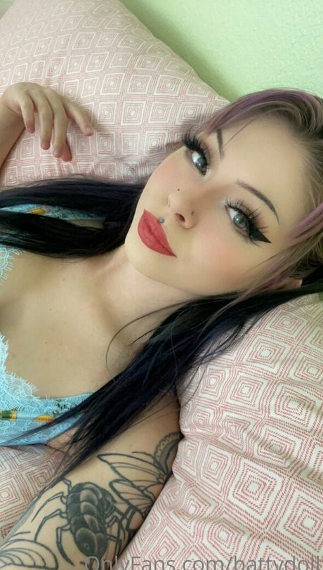 battydoll nudes actress img