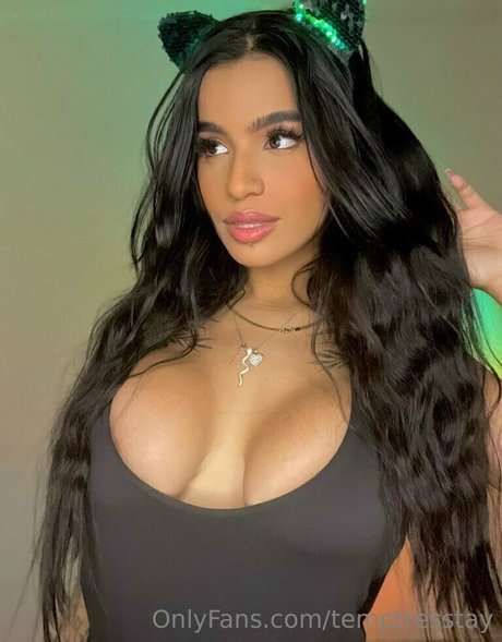 temptresstay star exclusive pictures