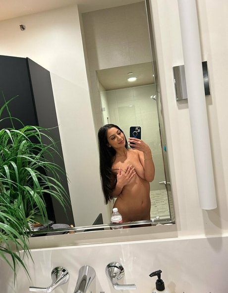 temptresstay art actress gallery