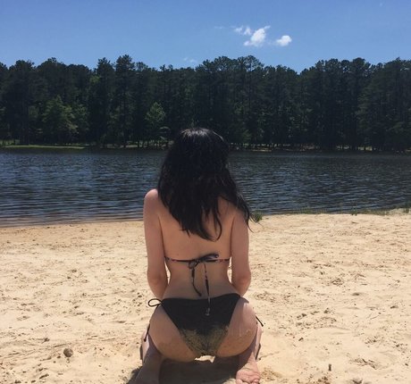 Nova Maelle star nude image