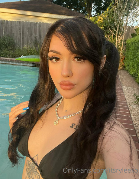 itsazaleaxo model best photo