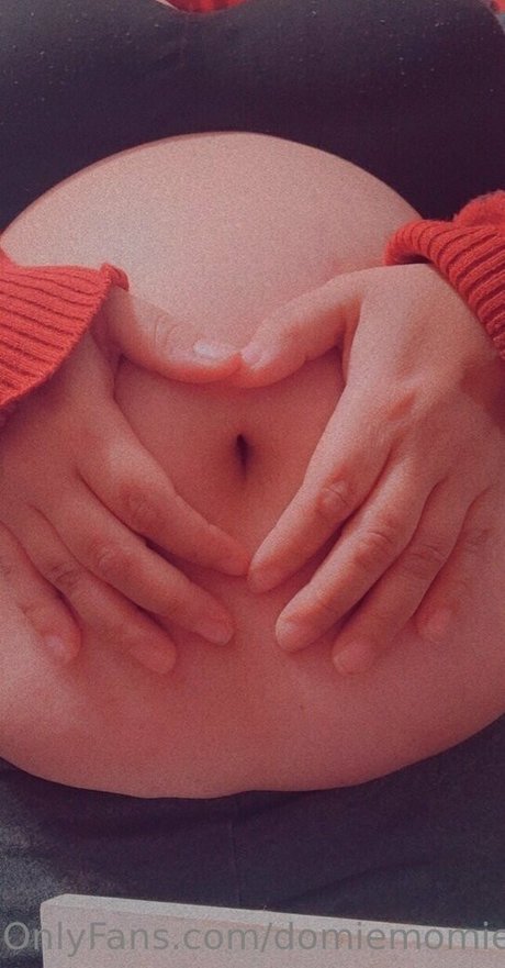 domiemomie model pretty pics