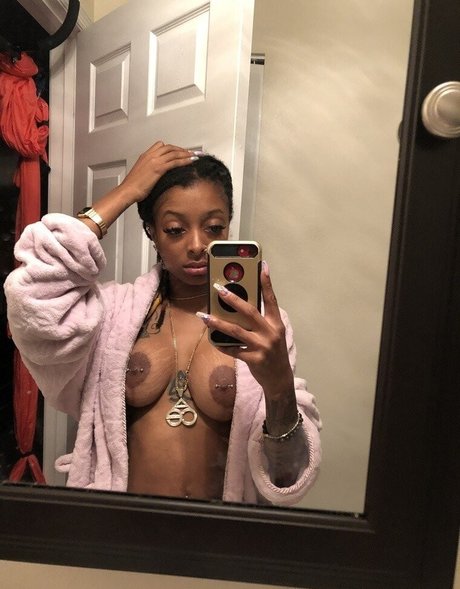 Dannie Ace adult actress pics