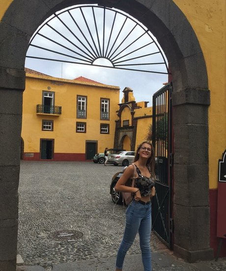 Nina Joy model top picture