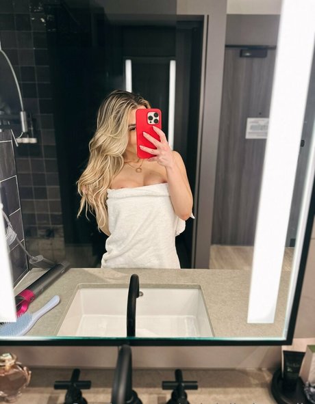 gabrielledrumolin nudes model picture