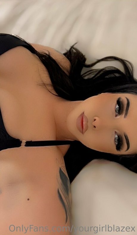 yourgirlblazex xxx pornstar img